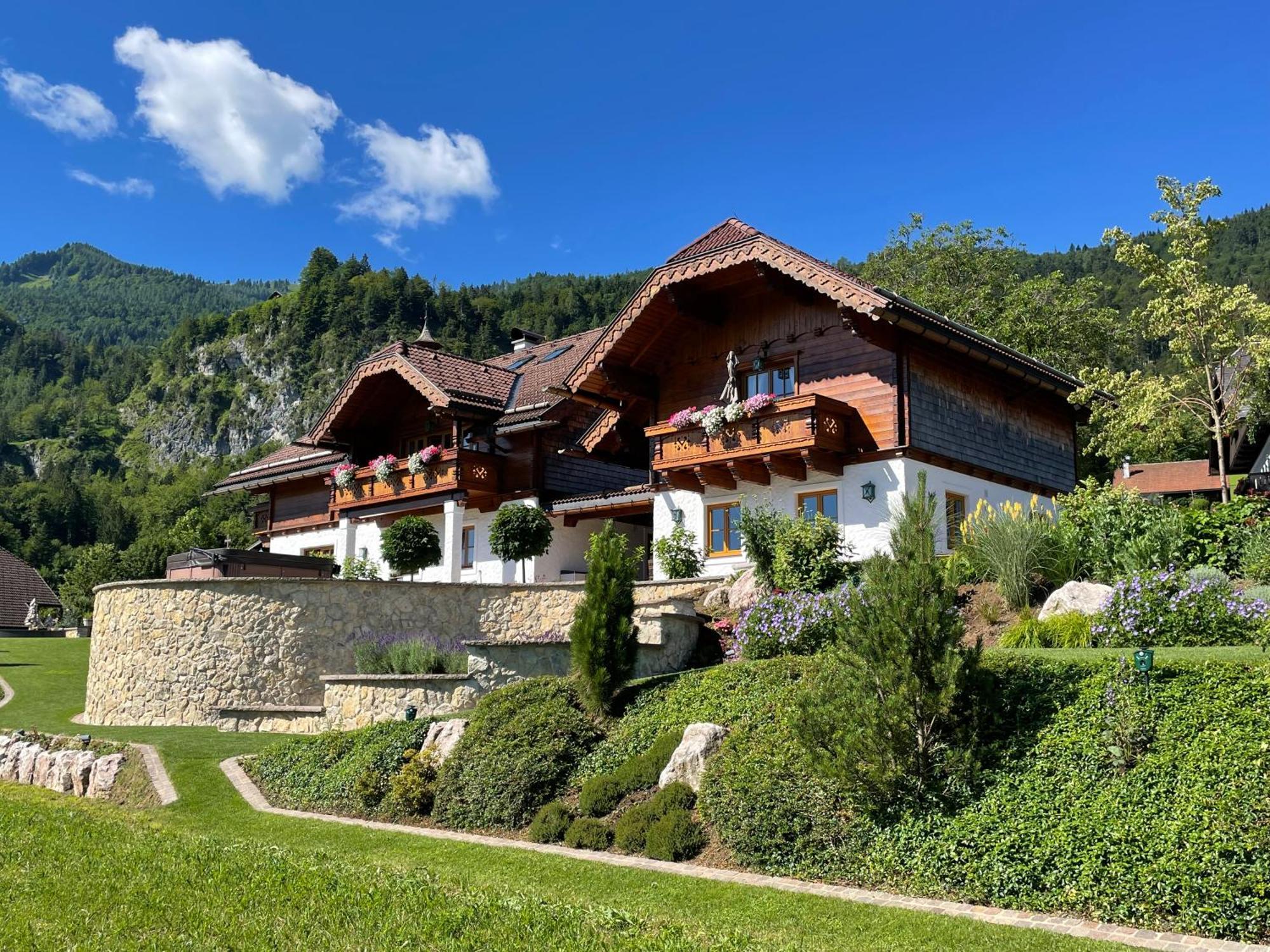 סנט גילגן Ferienwohnung Schossleitner - Der Wohlfuehl-Ansitz Am Wolfgangsee Mit Weitblick מראה חיצוני תמונה