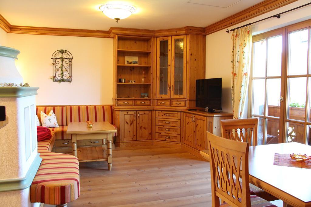 סנט גילגן Ferienwohnung Schossleitner - Der Wohlfuehl-Ansitz Am Wolfgangsee Mit Weitblick חדר תמונה